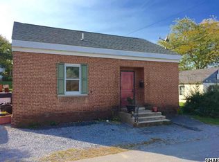 14 Chestnut St, Mount Holly Springs, PA 17065