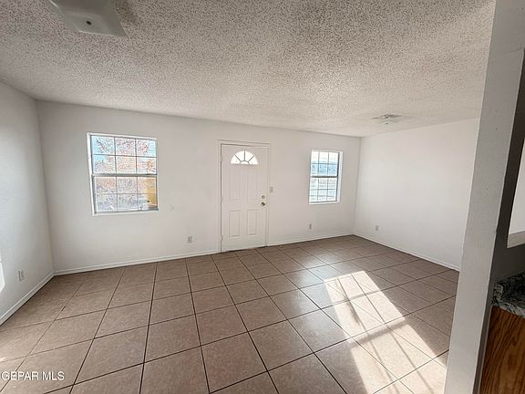 4th image of 10268 Valle Del Sol Dr