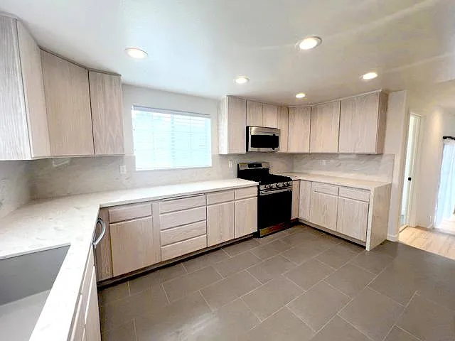 Building Photo - 1703 Rindge Ln #A