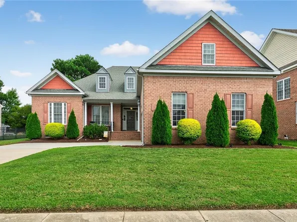 111 Birdie Dr, Suffolk, VA 23434