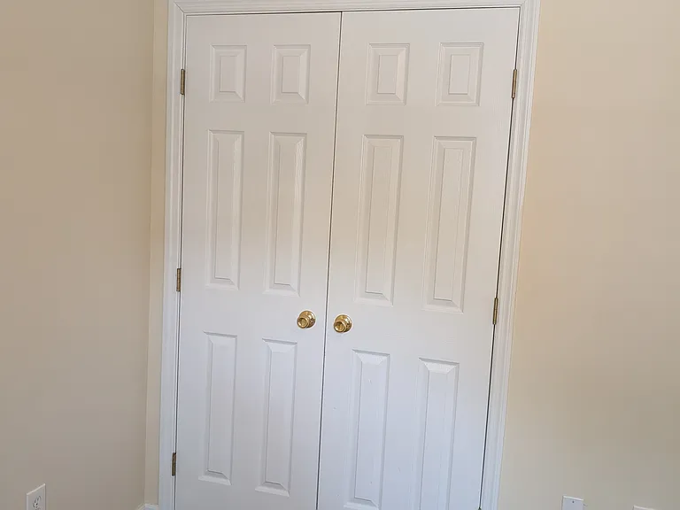 2nd bedroom closet