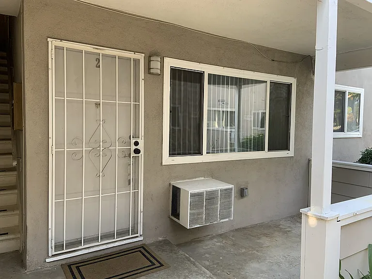 5754 Hazeltine Ave #2 — Photo 6