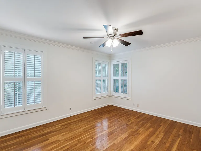 100 Seford Dr — Photo 17