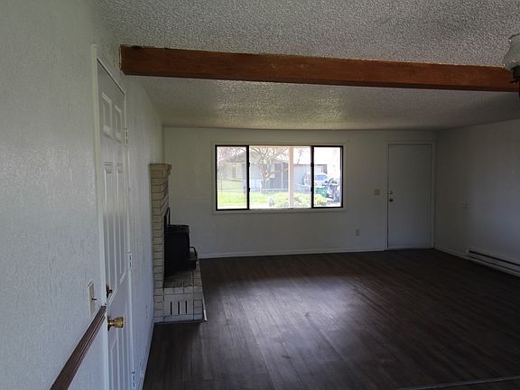 4th image of 4831 Darwin Pl