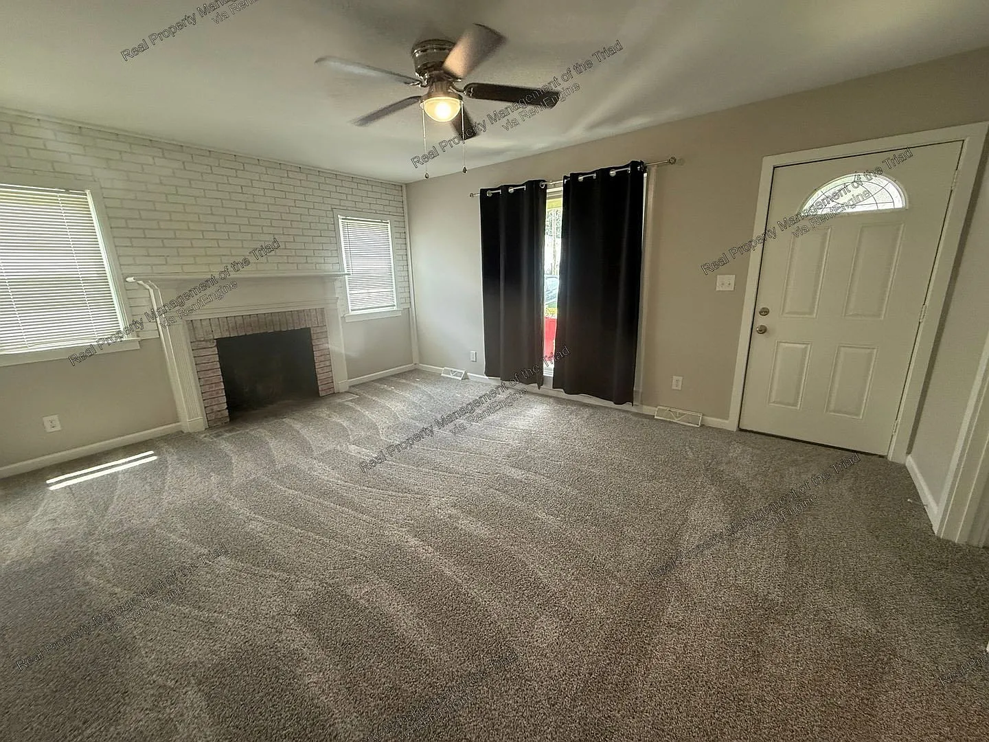 3 bed, 2.0 bath, 1220 sqft, $1,450 — Photo 3