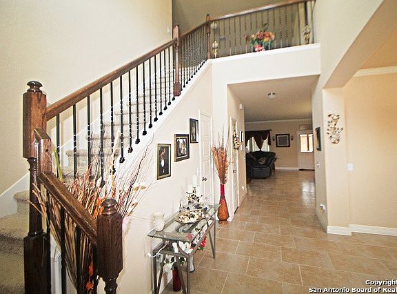 4th image of 3104 Half Moon Dr