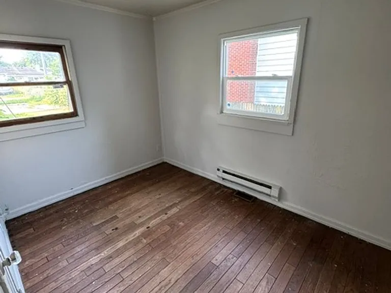 1014 Baxter St — Photo 7