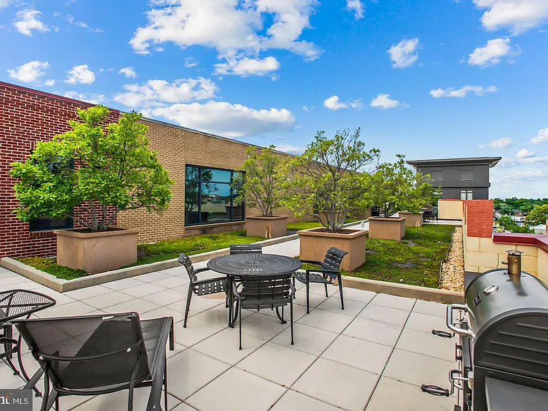 525 N Fayette St #413 — Photo 32