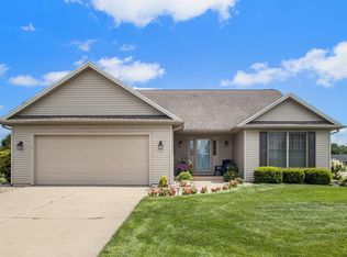 13725 Green Meadow Ct, Granger, IN 46530
