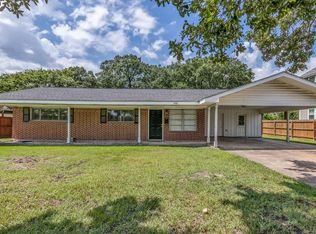 208 Rosemary Ln, College Station, TX 77840