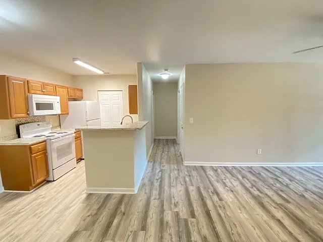 2 bed, 2.0 bath, 1081 sqft, $1,650 — Photo 4