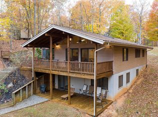 1900 Capewood Dr, Huddleston, VA 24104