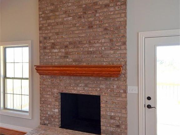 5th image of 144 Patmore Ln