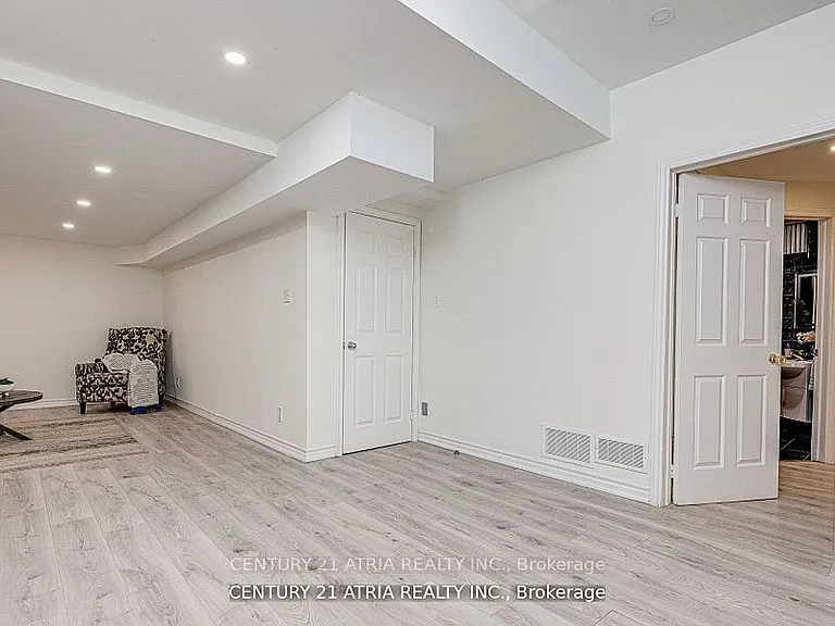 18 Hester Ct — Photo 22
