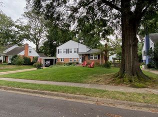 8605 Cushman Pl, Alexandria, VA 22308