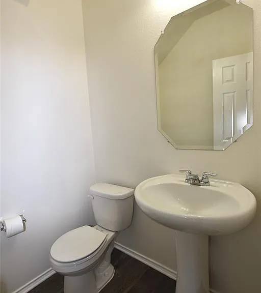 700 Bayberry Cir — Photo 22