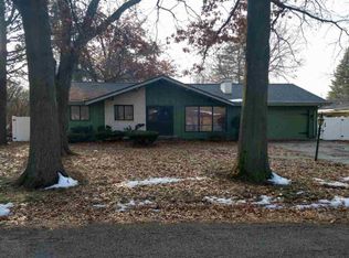 1731 Larkspur Dr, Rockford, IL 61107
