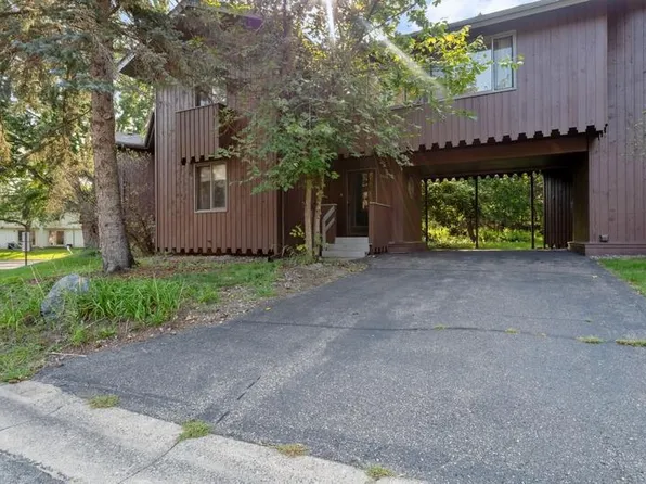1544 S Timber Rdg NE, Fridley, MN 55432