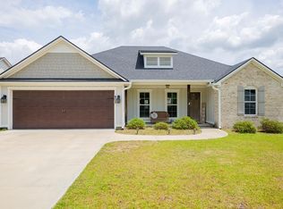 405 Falcon Way, Tifton, GA 31794