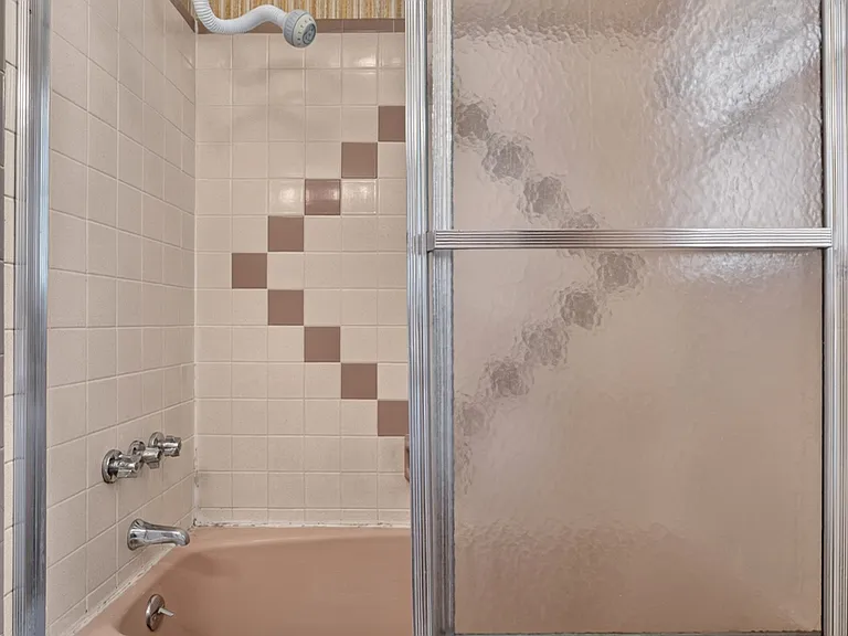 418 Polk St — Photo 15