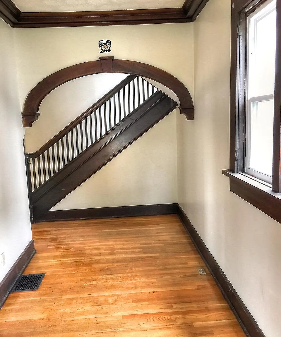 307 E 15th Ave — Photo 3