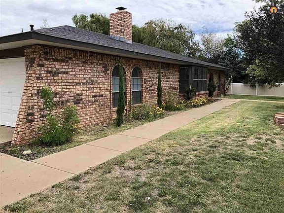 2nd image of 200 Chanticleer Pl