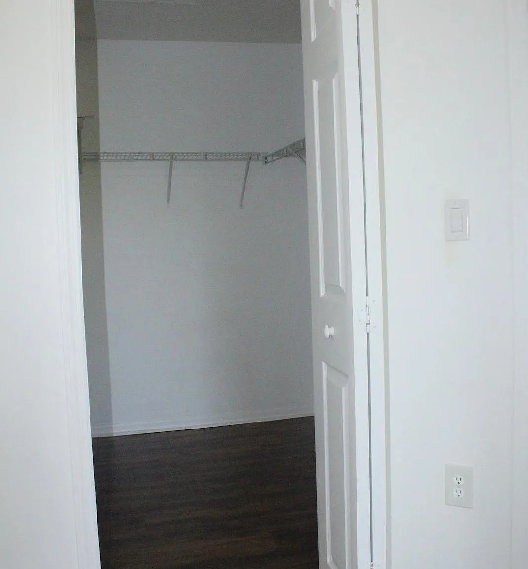 2 bed, 815 sqft, $1,850 — Photo 3