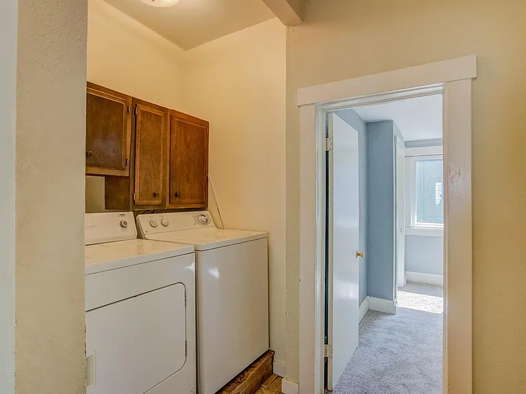 421 E Saint Vrain St — Photo 23