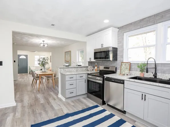1916 Holladay Street, Portsmouth, VA 23704