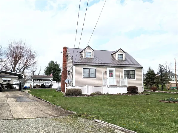 825 Mount Pleasant Rd, Scottdale, PA 15683