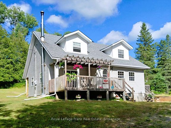 3rd image of 2523 Old Hastings Rd