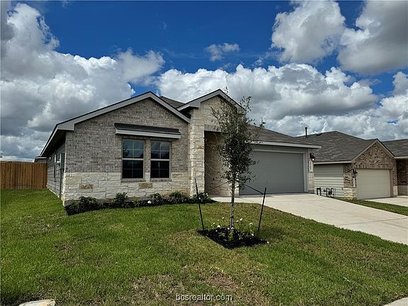 2nd image of 1707 Grimes Dr