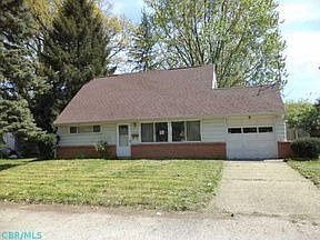 2nd image of 1562 S Hamilton Rd
