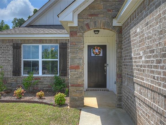 2nd image of 1697 Hidden Lakes Dr