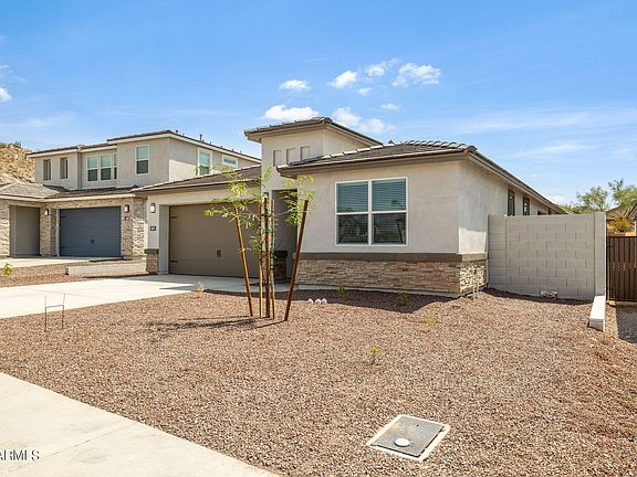 3rd image of 26875 N 67TH Drive