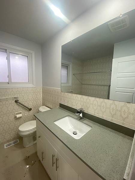 Kitchener Apartment for rent - 3 Bedrooms — photo 6
