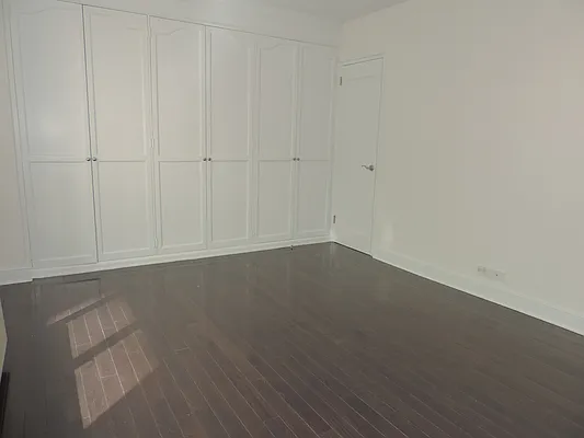 Rented by essential NEW YORK Real Estate | media 15