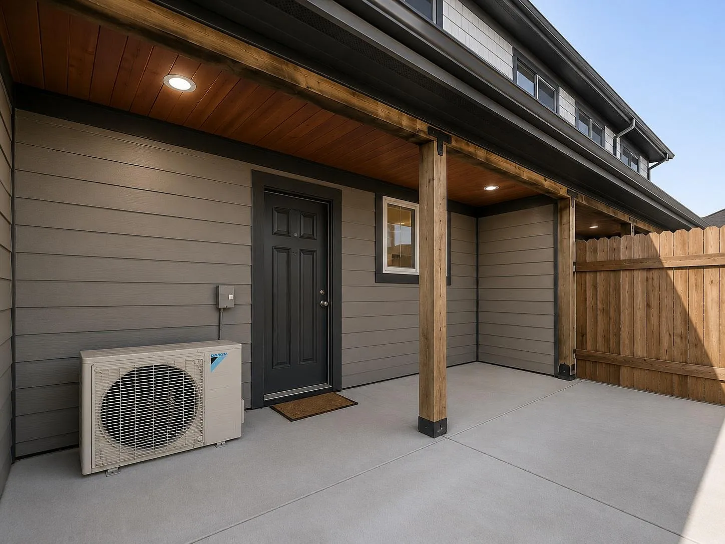708 E Street — Photo 3