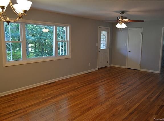 3rd image of 901 State St