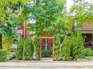 916 Manning Ave BASEMENT FR, Toronto, ON M6G2X4