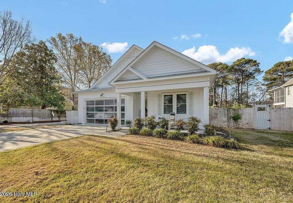 1st image of 807 Atlanta Avenue
