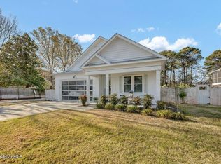 807 Atlanta Ave, Carolina Beach, NC 28428