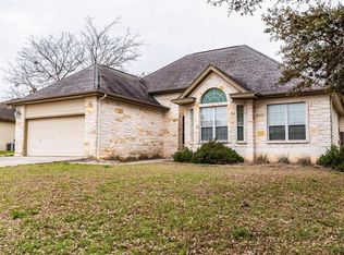 3 Honeysuckle Ln, Wimberley, TX 78676