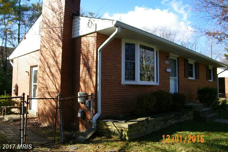 1st image of 3910 Egan Dr