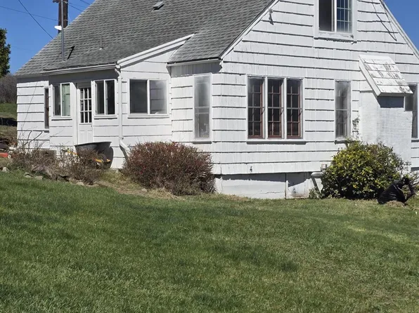 604 N 7th St, Klamath Falls, OR 97601