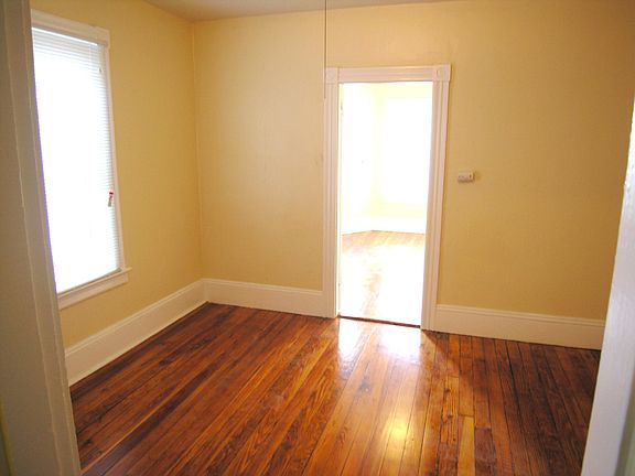 2nd image of 115.5 Bullard St #2W