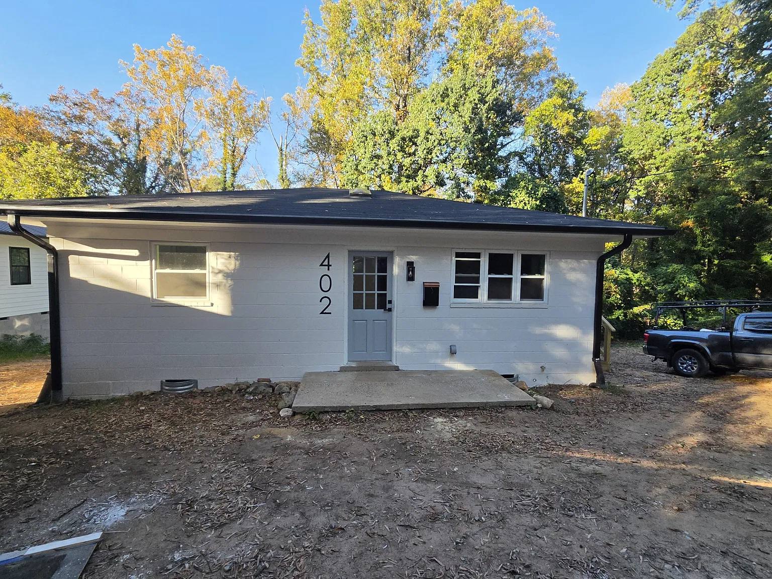 2 bed, 750 sqft, $2,300 — Photo 3