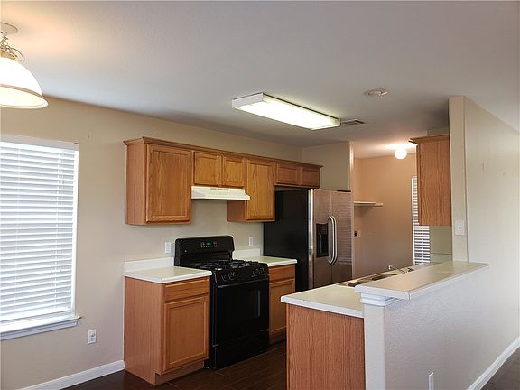 4th image of 2875 Southampton Way APT A