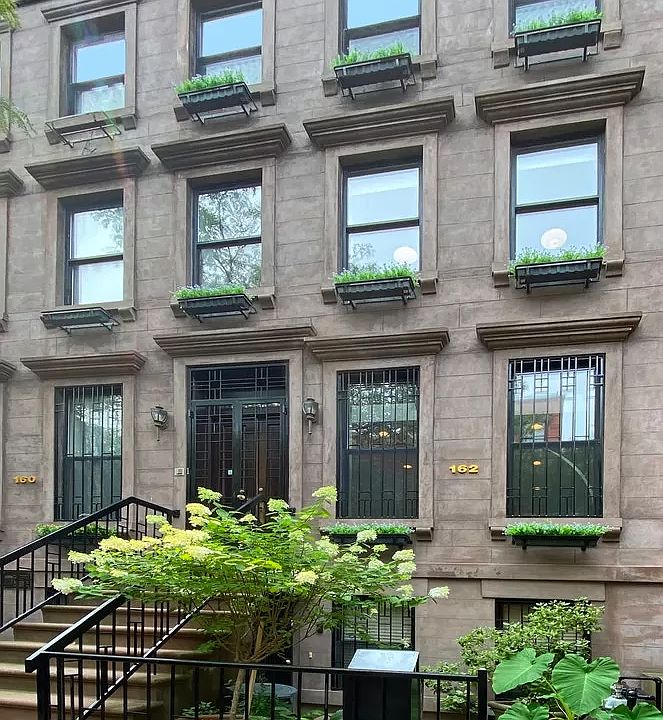 1st image of 162 W 128th St