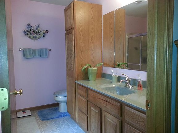 5th image of 129 E Brook Trout Ln